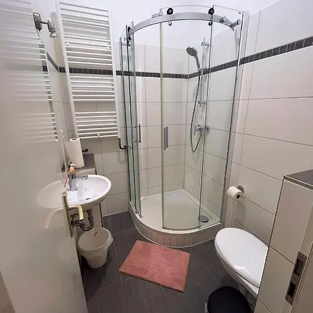 Pension Thomas Rooms Berlin Exterior photo