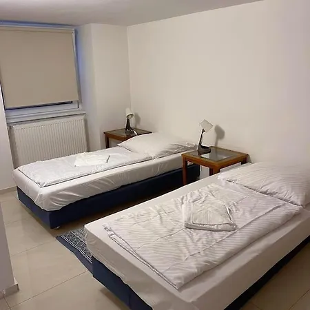 Pension Thomas Rooms Berlin Exterior photo