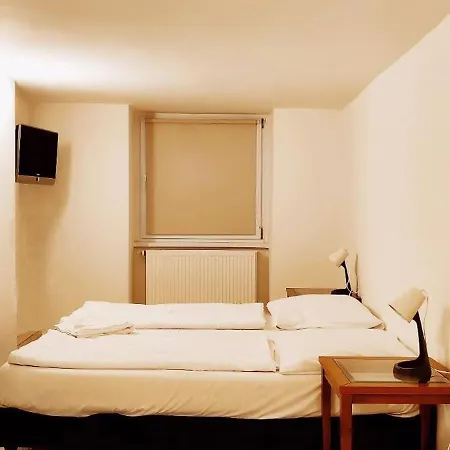 Pension Thomas Rooms Berlin Exterior photo